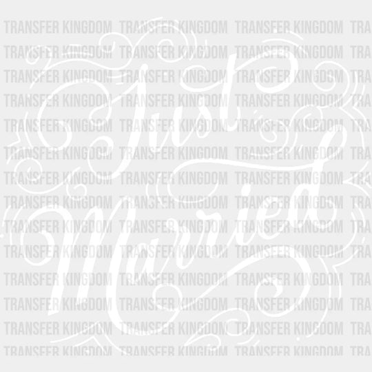 Just Married Curly Design - Honeymoon Iron On Dtf Transfer Unisex S & M (10’’) / Light Color