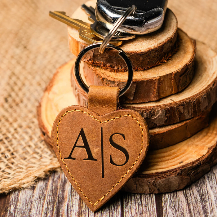 Custom Engraved Leather Keychain – Heart